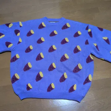 푸니즈 감자 니트 스웨터