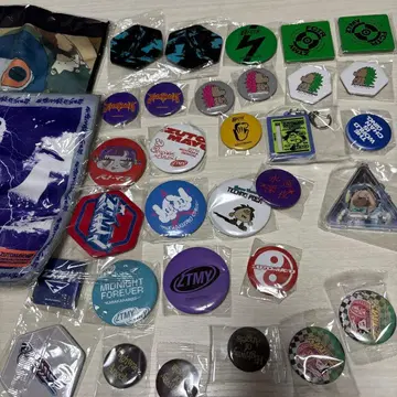 계속 한밤중이면 좋을 텐데 가챠 캔뱃지 & 경품 묶음 판매