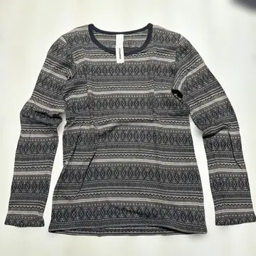 ATTACHMENT 긴팔 티셔츠