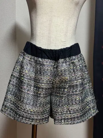 멀티 컬러 트위드 숏팬츠