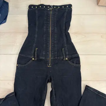 d.i.a 다크 데님 스터드 올인원