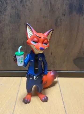 닉 와일드 TOPTOY