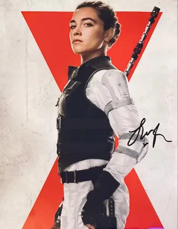 블랙 위도우 플로렌스 퓨 친필 사인 포함 사진 어벤져스 Q