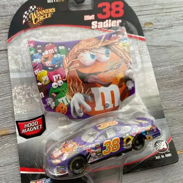 [레어] 위너즈 서클 1/64 엘리엇 새들러 #38 M&M'S