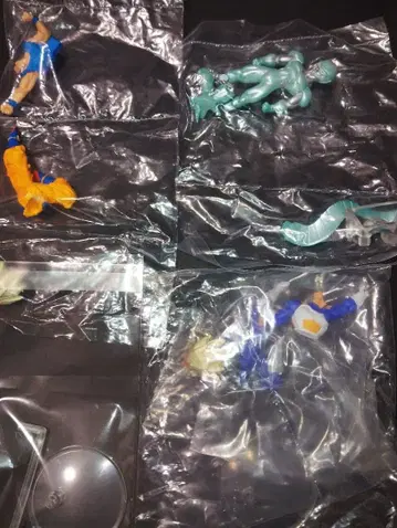 HG 드래곤볼 Z 메탈 쿠우라 손오공 베지터 세트