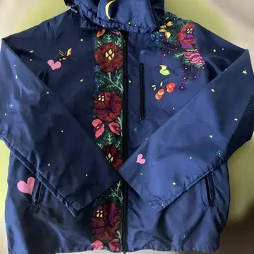 Bohemians 보헤미안즈 마운틴 파카