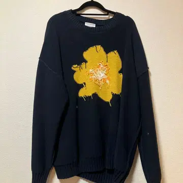 CAMPHOR WOOD 꽃무늬 자수 니트