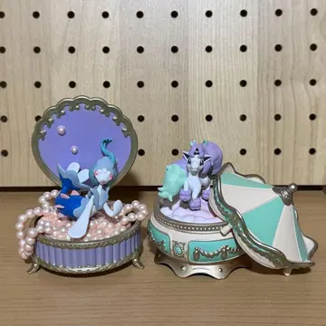 로맨틱 컬렉션 아쿠스타 포니타 (가라르의 모습)