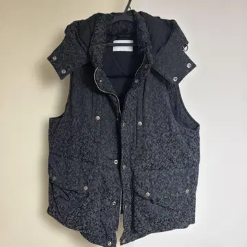 SUGARHILL 후드 부착 다운 베스트