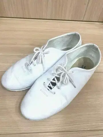 레페토 천연 가죽 레이스업 슈즈 재즈 슈즈 39