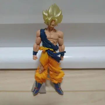 HG 드래곤볼 슈퍼 사이어인 손오공 피규어