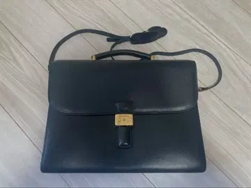 루타누아 대통령 백