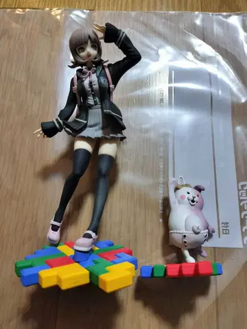 슈퍼 단간론파 2 나나미 치아키/모노미 피규어