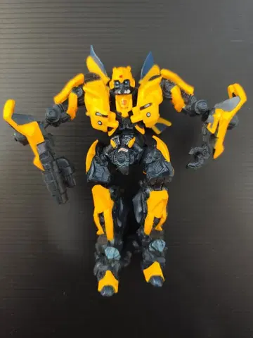 범블비 액션 피규어 트랜스포머