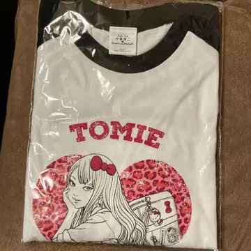 갸루 토미에 산리오 래글런 T셔츠 미사용 미개봉 XL