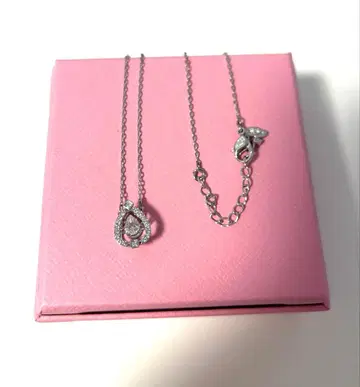 Swarovski 댄싱 스톤 펜던트 목걸이