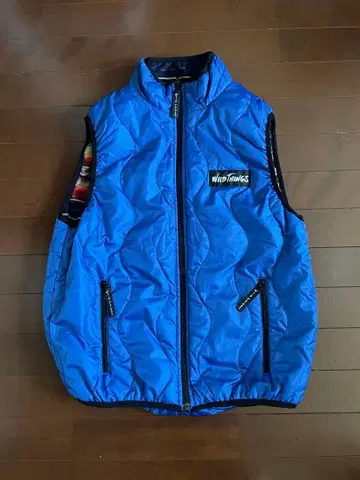 WILD THINGS 와일드 띵스 리버서블 베스트