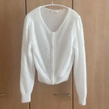 AMOMENTO 화이트 가디건