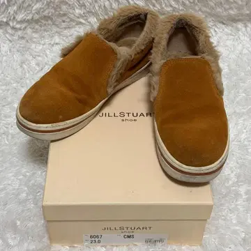 질스튜어트 JILL STUART 천연 가죽 스웨이드 퍼 슬립온 브라운