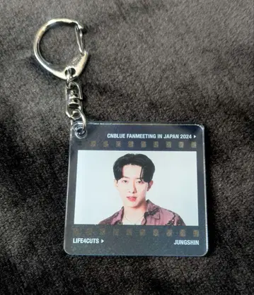 CNBLUE 정진 4CUTS풍 아크릴 키링