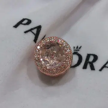 판도라 크리스탈 참 로즈 골드