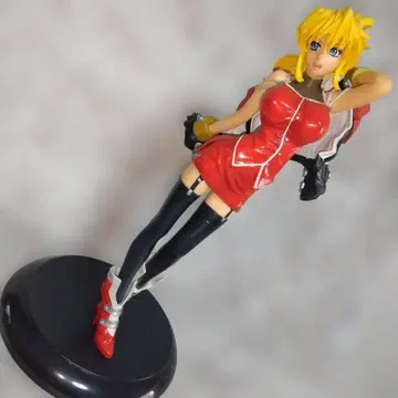 슈퍼로봇대전 OG 1/8 스케일 피규어 엑셀렌 브라우닝