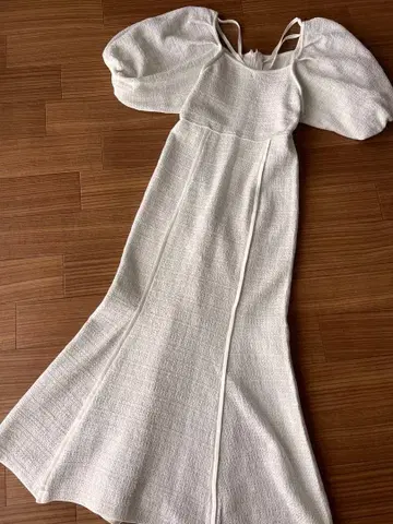 새상품 리엔다 트위드 흰색 화이트 퍼프 슬리브 맥시 드레스 M