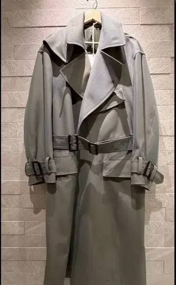 YOKE 사이클 코트