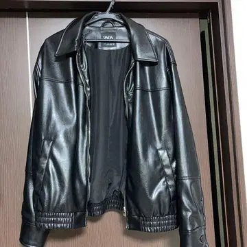 ZARA 페이크 가죽 자켓