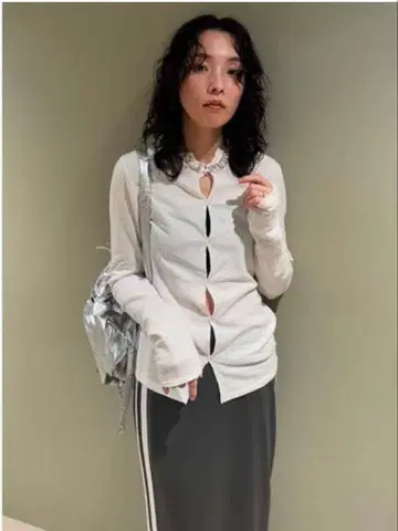 emmi 에미 2way 슬라브 천축 긴팔 상의 화이트