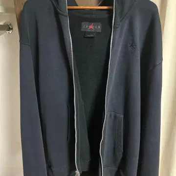 Jordan x TravisScott 블랙 집업 후드티