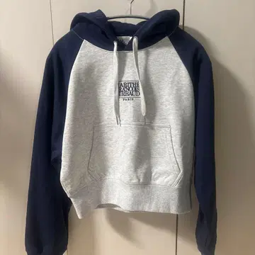 [ 미사용 새상품 ] 마리떼 프랑소와 저버 후드티