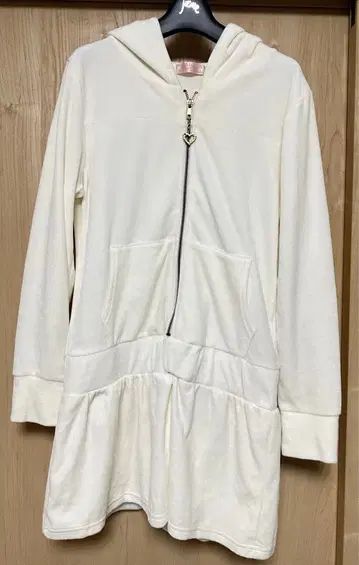 TRALALA 벨로아 후드티 원피스