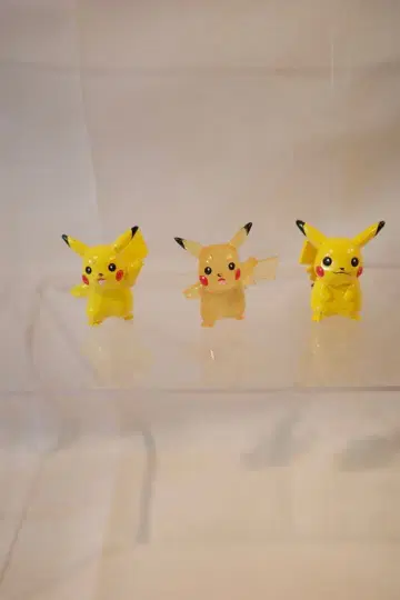 몽코레 피카츄 보통 2체 + 클리어 당시 개체 TOMY