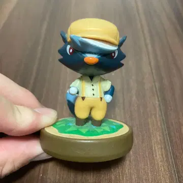 동물의 숲 생크 amiibo 피규어