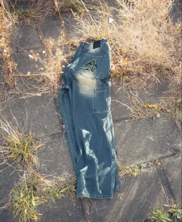 ANTIMID 스트레이트 데님 팬츠 Small