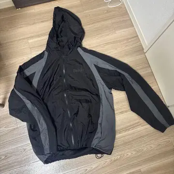 Belvet 후드 부착 나일론 자켓