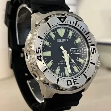 [방풍 교환 완료 새상품급] SEIKO 블랙 몬스터 SKX779