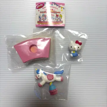 산리오 키티 회전목마 가챠 피규어