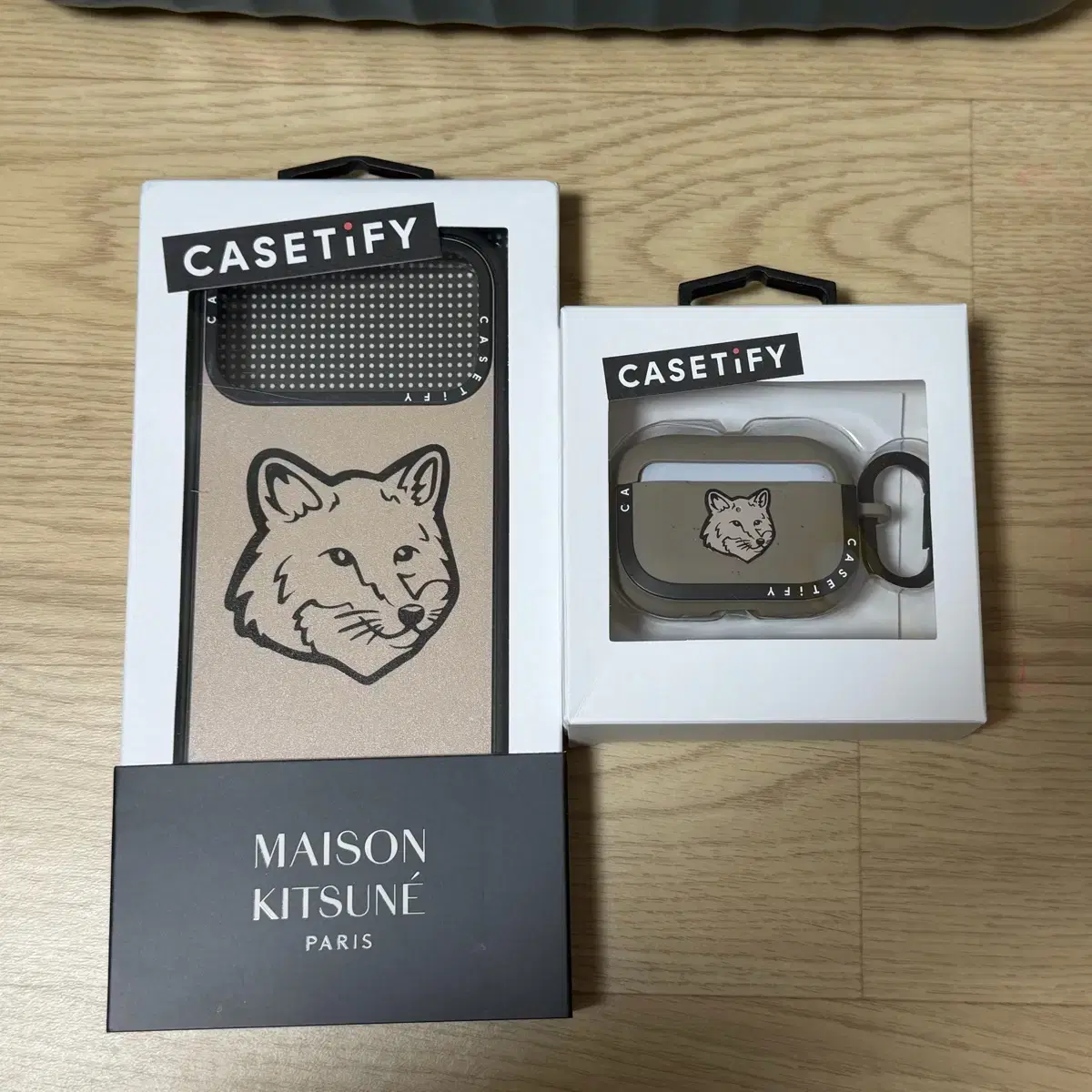Casetify Maison Kitsune iPhone Case 17 Pro Max on Bunjang Global Site.