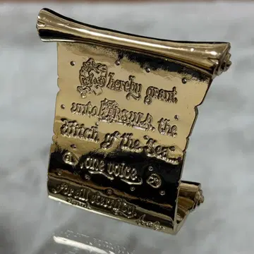 아리엘 에리얼 계약서 귀걸이 스탠드 피규어 디즈니 스토어 입상