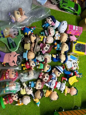 짱구는 못말려(크레용 신짱) 가챠가챠 굿즈 미니어처 키링 36개