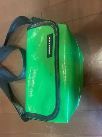 FREITAG 그린 숄더백