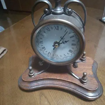 앤티크풍 탁상시계