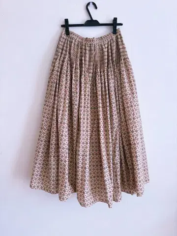 maison de soil 리즈의 플레어 스커트 2025AW