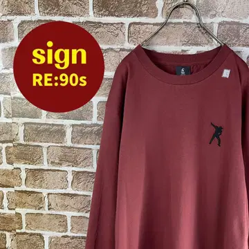 GU 지유 가면라이더 로고 자수 디자인 티셔츠