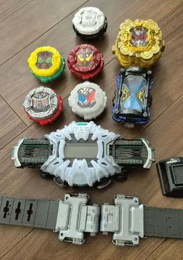 가면라이더 지오 변신 벨트와 라이더 워치