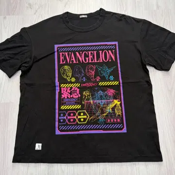 GU x 에반게리온 Emergency 콜라보T셔츠 XL 사이즈