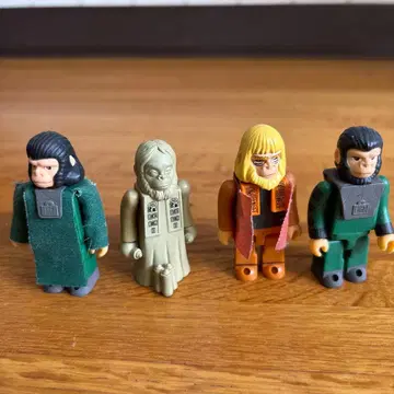 큐브릭 혹성탈출 피규어 4체 세트