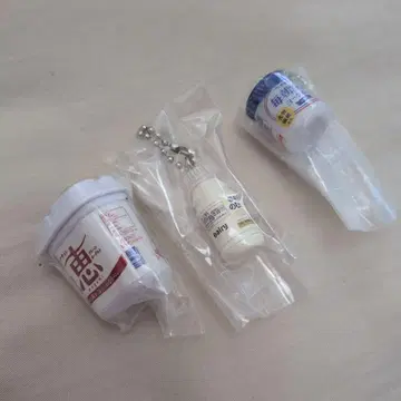 치치야스 마시는 요구르트 나츄레 메구미 가챠